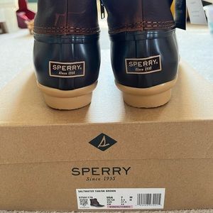 Womens Sperry rain boot